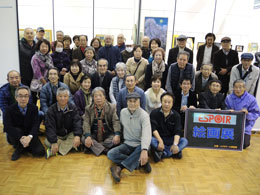 出品者と会員集合写真