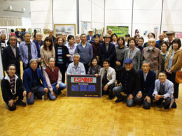出品者と会員集合写真